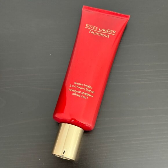 Estee Lauder Nutritious Radiant Vitality 2-in-1 Foam Cleanser - Picture 5 of 16